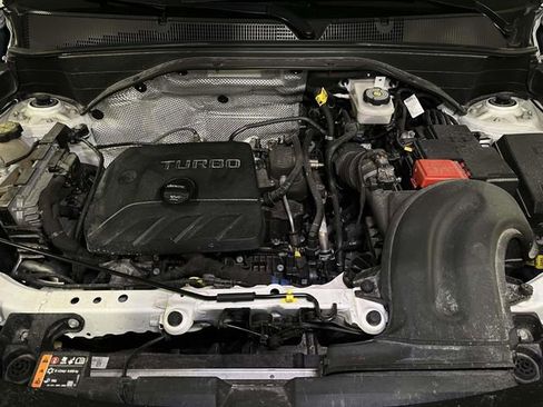 Used 2023 Chevrolet TrailBlazer RS w/ Sun and Liftgate Package image 24