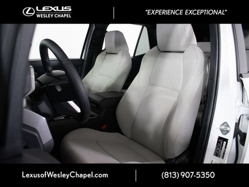 Used 2025 Toyota 4Runner SR5 AWD/4WD image 19