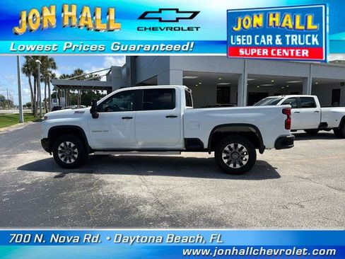 Used 2024 Chevrolet Silverado 2500 Custom w/ Custom Value Package AWD/4WD image 6