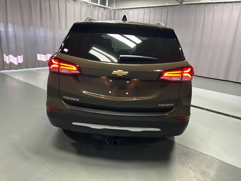 Used 2024 Chevrolet Equinox Premier FWD image 6