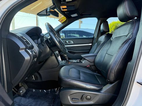 Used 2019 Ford Explorer Sport w/ Ford Safe & Smart Package AWD/4WD image 9