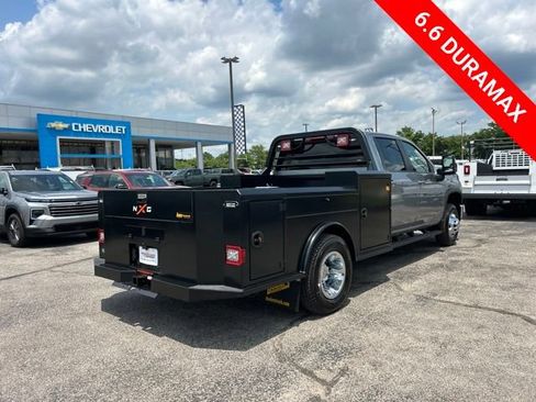 New 2026 Chevrolet Silverado 3500 LT w/ Convenience Package AWD/4WD image 3