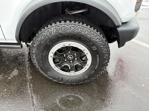 Used 2023 Ford Bronco Big Bend w/ Sasquatch Package image 31