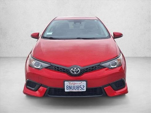 Used 2018 Toyota Corolla iM w/ Carpet Mat Package (TMS) image 2