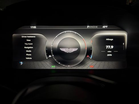 Used 2025 Aston Martin DBX 707 image 27