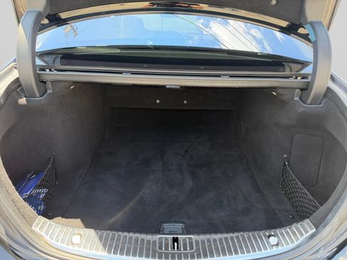 Used 2019 Mercedes-Benz S 560 4MATIC Sedan image 26
