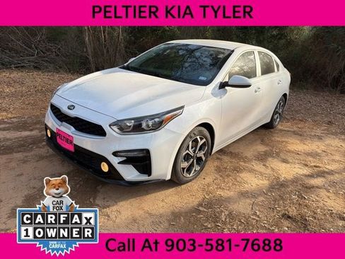 Certified 2021 Kia Forte LXS image 3