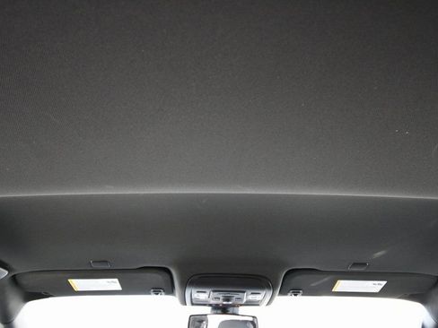 Used 2022 Chevrolet Tahoe LT w/ Luxury Package AWD/4WD image 30