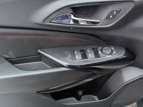 New 2026 Chevrolet Trax RS w/ Sunroof Package image 24