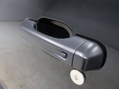 Used 2021 Jeep Wrangler Unlimited Rubicon 4xe w/ Steel Bumper Group image 9