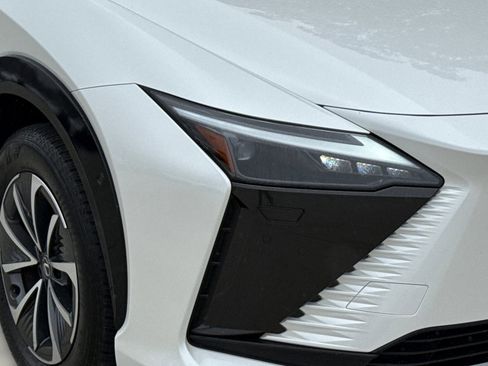 Certified 2023 Lexus RZ 450e Premium w/ Technology Package AWD/4WD image 12