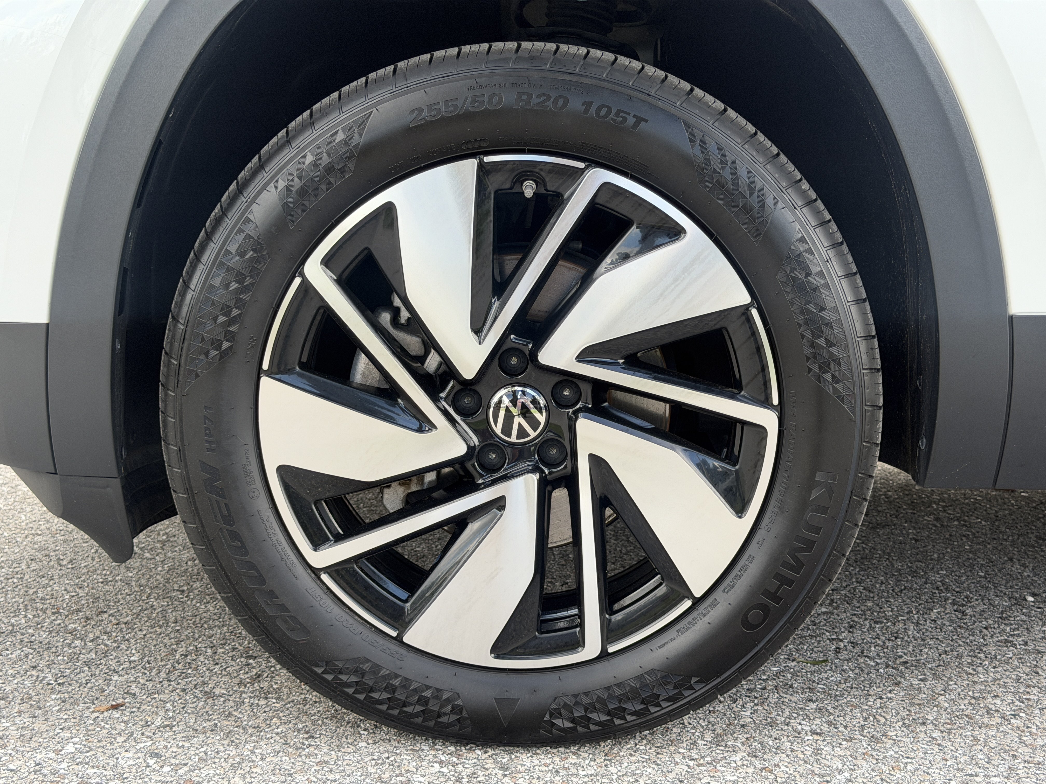 Certified 2024 Volkswagen Atlas SEL AWD/4WD image 36