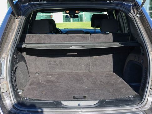 Used 2020 Jeep Grand Cherokee Laredo w/ Security & Convenience Group image 8