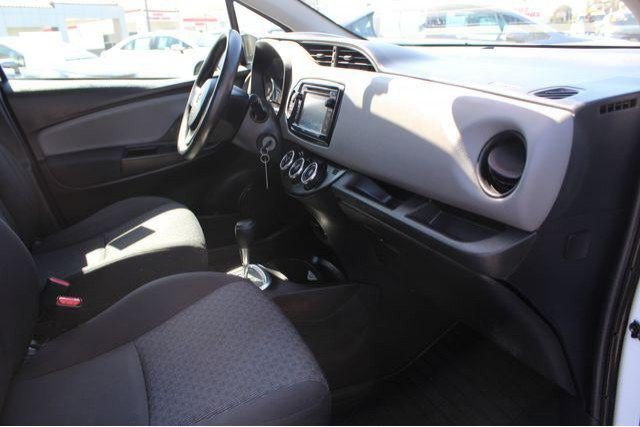 Used 2016 Toyota Yaris L FWD image 35