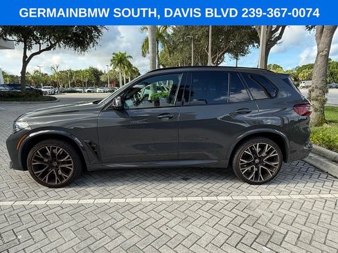 Used 2022 BMW X5 M w/ Competition Package 2 AWD/4WD image 3