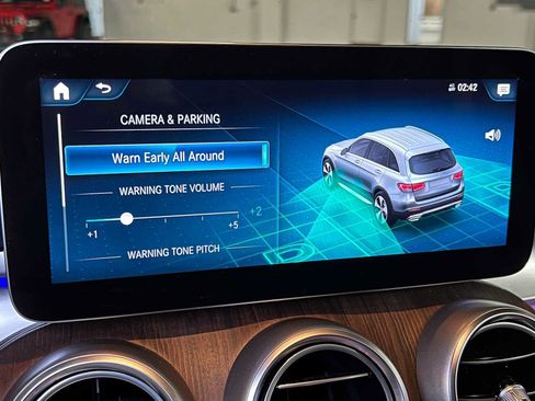 Certified 2022 Mercedes-Benz GLC 300 4MATIC image 41