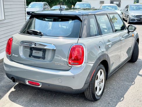 Used 2018 MINI Cooper 4-Door Hardtop w/ Premium Package FWD image 12