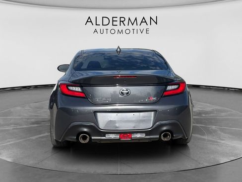 Used 2023 Toyota GR86 RWD image 4