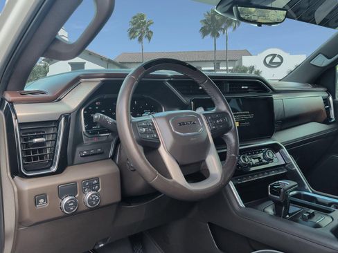 Used 2024 GMC Sierra 1500 Denali RWD image 12
