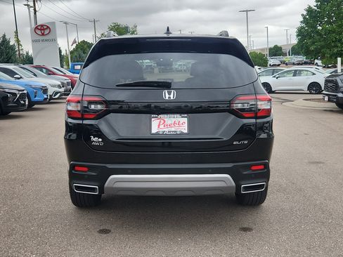 Used 2025 Honda Pilot Elite image 14