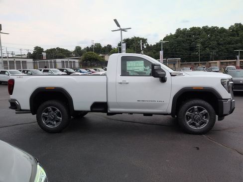 New 2026 GMC Sierra 2500 SLE w/ Max Trailering Package AWD/4WD image 4