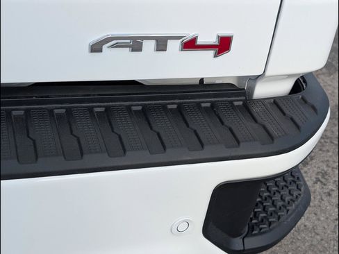 New 2026 GMC Sierra 1500 AT4 w/ AT4 Premium Package AWD/4WD image 17