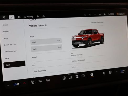 Used 2023 Rivian R1T Adventure image 12