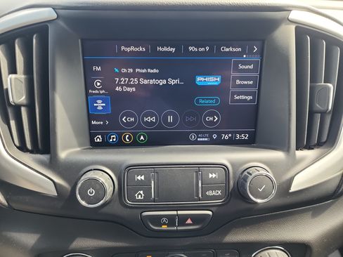 Certified 2022 GMC Terrain SLT w/ Infotainment Package II AWD/4WD image 18