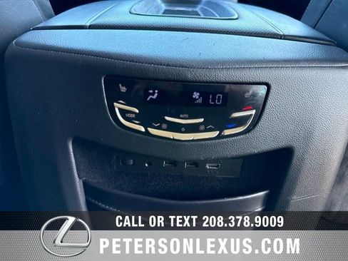 Used 2019 Cadillac Escalade ESV Platinum AWD/4WD image 20