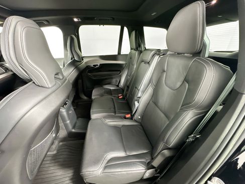 Used 2022 Volvo XC90 T8 R-Design w/ Advanced Package image 25