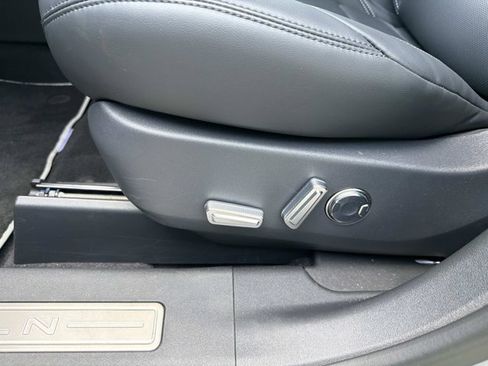 Certified 2025 Lincoln Nautilus Premier AWD/4WD image 14