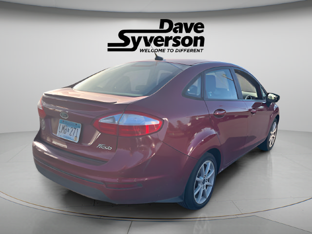 Used 2016 Ford Fiesta SE w/ Equipment Group 201A FWD image 4