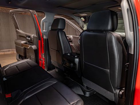 Used 2020 Chevrolet Silverado 1500 LT Trail Boss AWD/4WD image 29