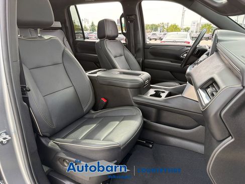 Used 2023 GMC Yukon XL SLT AWD/4WD image 29