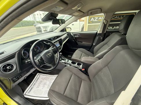 Used 2018 Toyota Corolla iM image 21