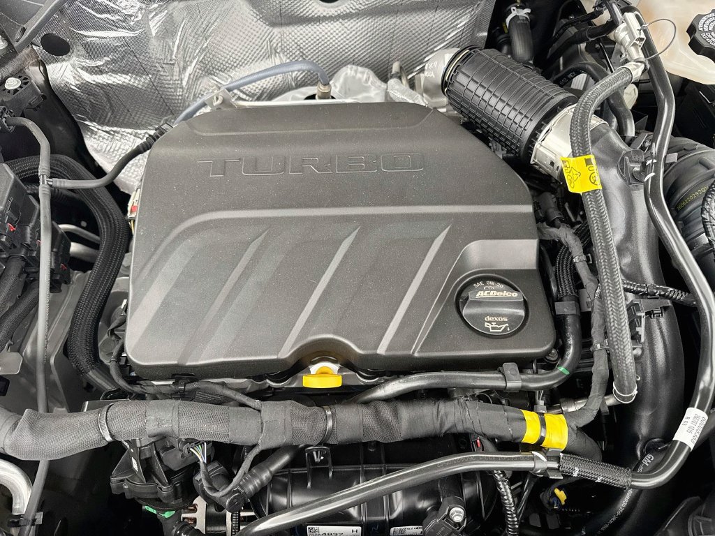 New 2026 Chevrolet Trax LT FWD image 30