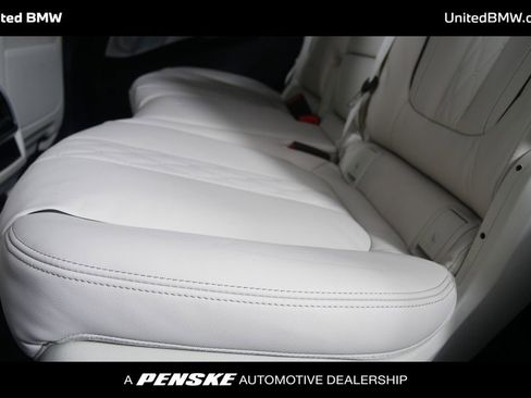 New 2026 BMW X7 M60i image 15