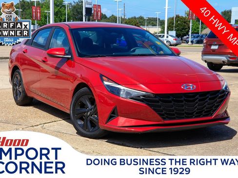 Used 2023 Hyundai Elantra SEL FWD image 1