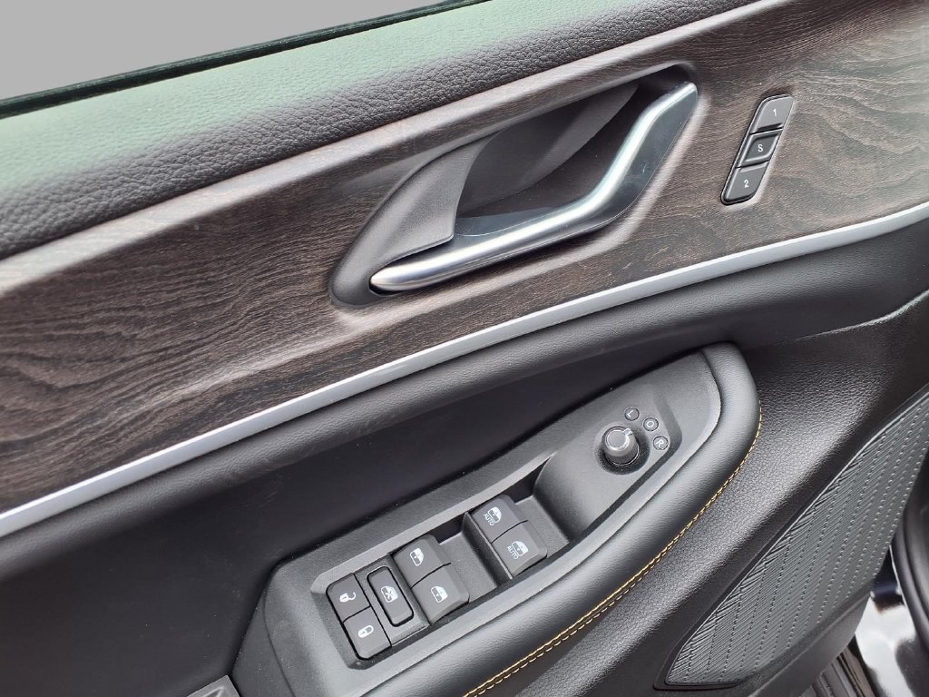 New 2026 Jeep Grand Cherokee Limited AWD/4WD image 18