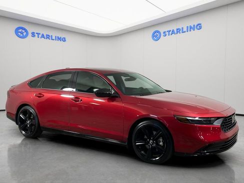 Used 2024 Honda Accord Sport image 12