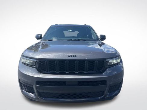 Used 2025 Jeep Grand Cherokee L Altitude RWD image 2