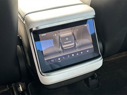 Used 2022 Tesla Model S image 16
