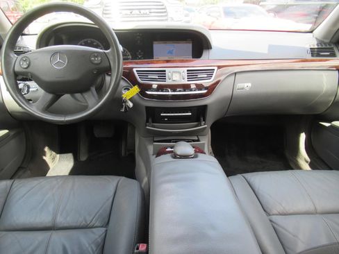 Used 2007 Mercedes-Benz S 550 image 12