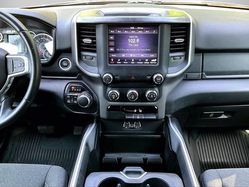 Used 2020 RAM 1500 Big Horn AWD/4WD image 12
