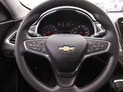 Used 2024 Chevrolet Malibu LT image 11