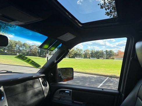 Used 2017 Ford Expedition EL Limited w/ Equipment Group 301A image 18