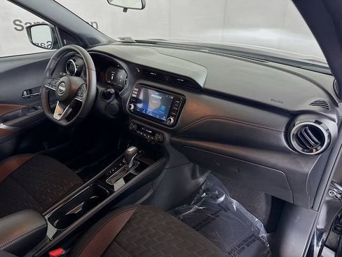 Used 2024 Nissan Kicks SR image 26