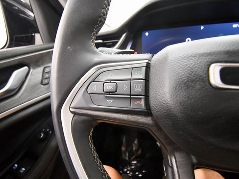 Used 2023 Jeep Grand Cherokee L Limited image 20