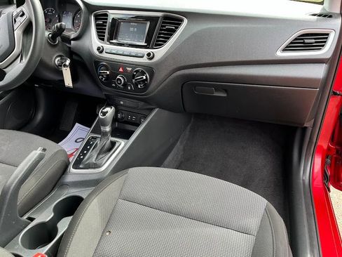 Used 2019 Hyundai Accent SE image 37
