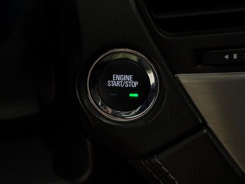 Used 2019 GMC Yukon XL Denali w/ Denali Ultimate Package image 12